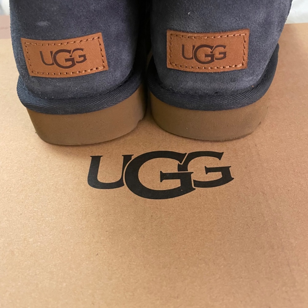 Ugg Boot - image 7